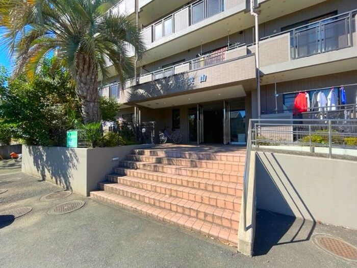 ルテシア新狭山の物件外観写真