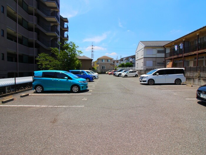 ルテシア新狭山の物件外観写真