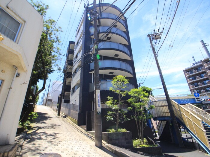 プレディアスタイル横濱沢渡の物件外観写真