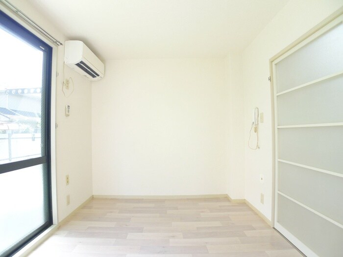 メゾン菊富士Ａの物件内観写真