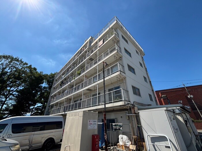 パ－クハイツの物件外観写真