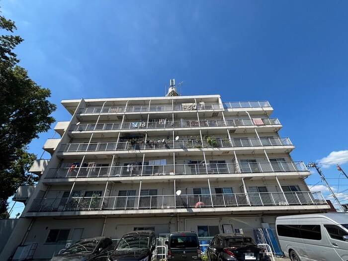 パ－クハイツの物件外観写真