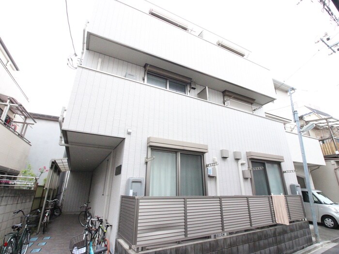 プラカーサの物件外観写真