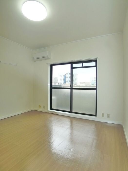 ミルフィ－ユの物件内観写真