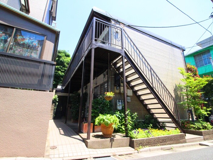 ハイツベガの物件外観写真