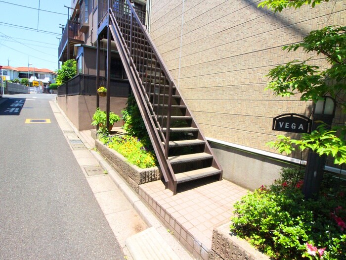 ハイツベガの物件外観写真