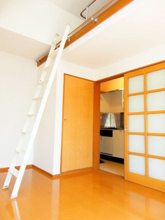 スリースターハイツ南の物件内観写真