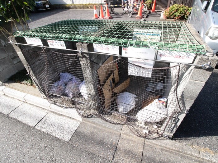 メイプルコ－トの物件外観写真