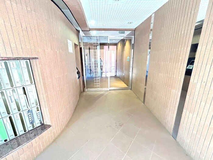 フェリースいずみ中央の物件外観写真