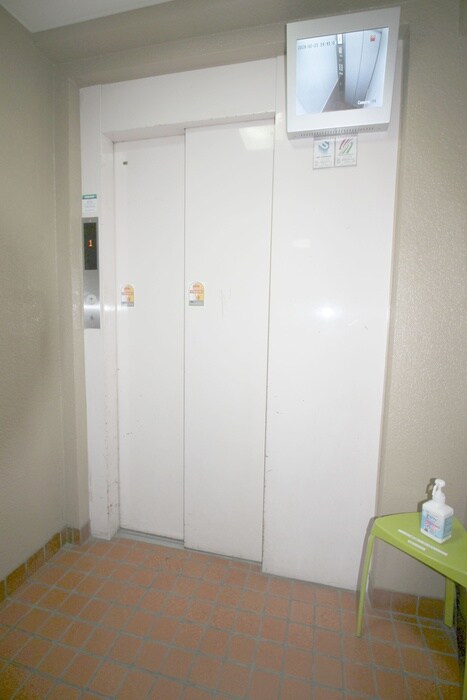 市両マンションの物件外観写真