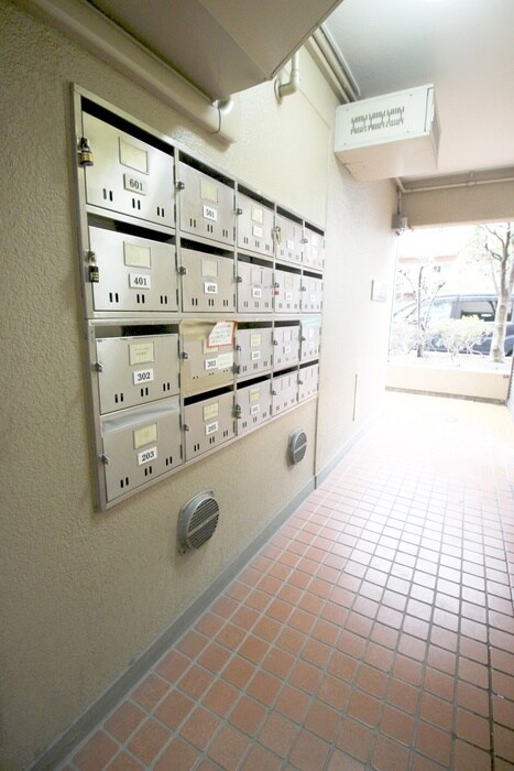 市両マンションの物件外観写真