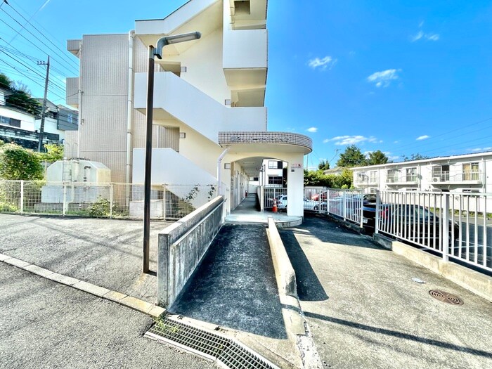 第２リバーサイドヴィラの物件外観写真