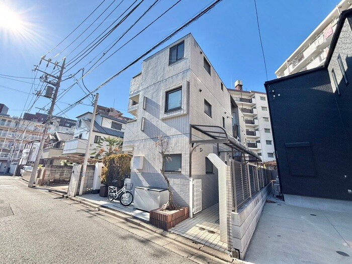 ホワイトパレスの物件外観写真