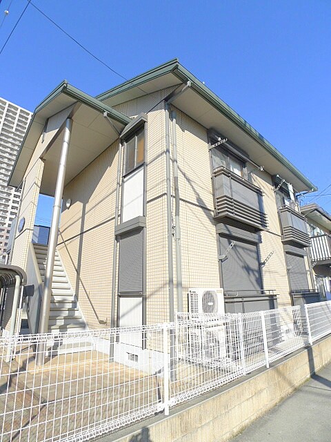 ウエストアリ－ナの物件外観写真