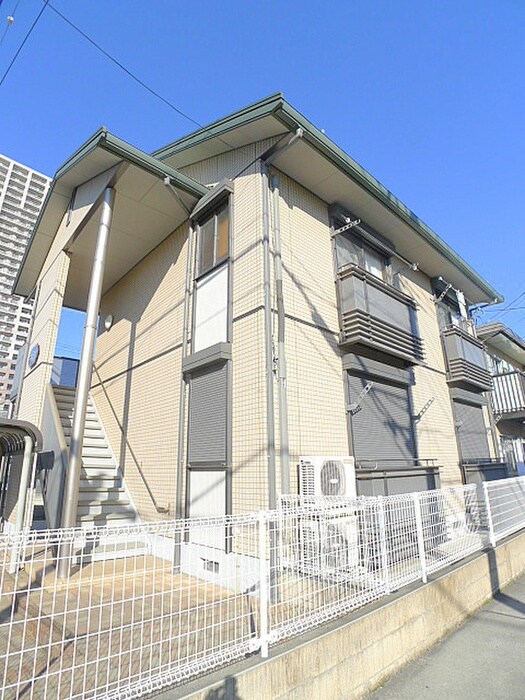 ウエストアリ－ナの物件外観写真