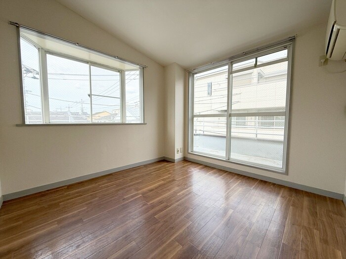 アーバンスクウエアの物件内観写真