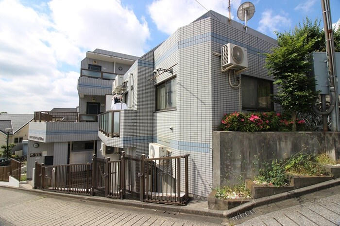 スカイコート町田（208）の物件外観写真