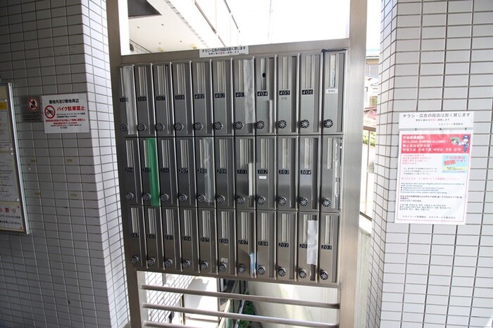 スカイコート町田（208）の物件外観写真