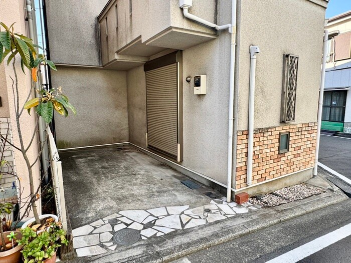 朝日町戸建の物件外観写真