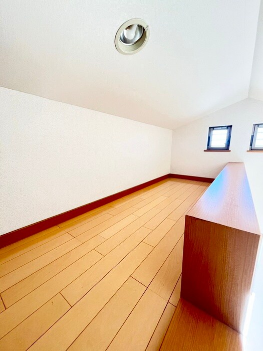 朝日町戸建の物件内観写真