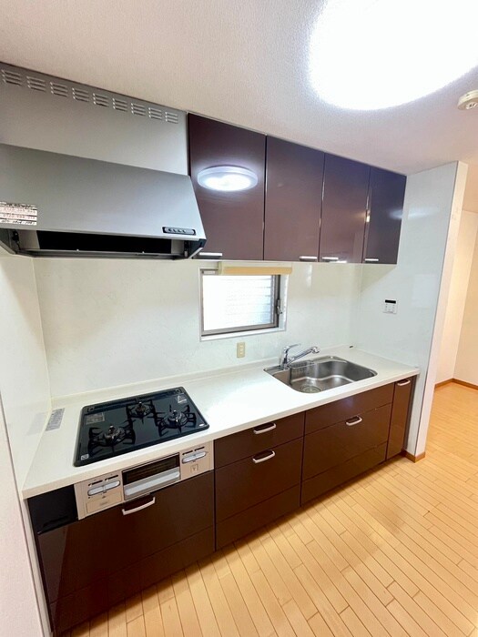 朝日町戸建の物件内観写真