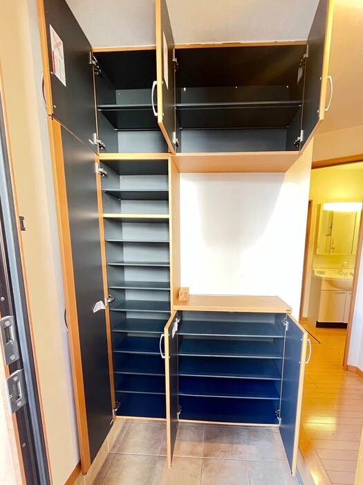 朝日町戸建の物件内観写真