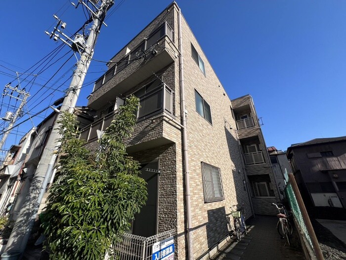 ｱﾝﾌﾟﾙ-ﾙﾌｪ-ﾙｲﾙ･ｳﾞｨﾗ-ｼﾞｭの物件外観写真