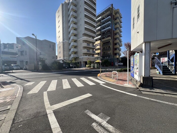 ｱﾝﾌﾟﾙ-ﾙﾌｪ-ﾙｲﾙ･ｳﾞｨﾗ-ｼﾞｭの物件外観写真