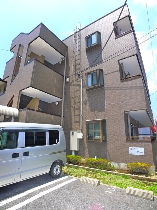 カルフール亜里巣の物件外観写真