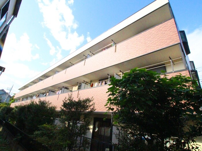 サンホワイトカメリアの物件外観写真