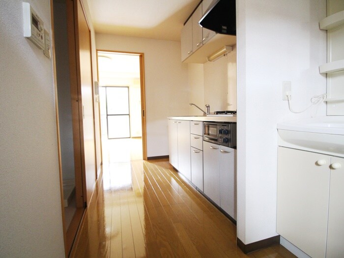 サンホワイトカメリアの物件内観写真