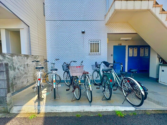 アーバンライフ五十嵐の物件外観写真