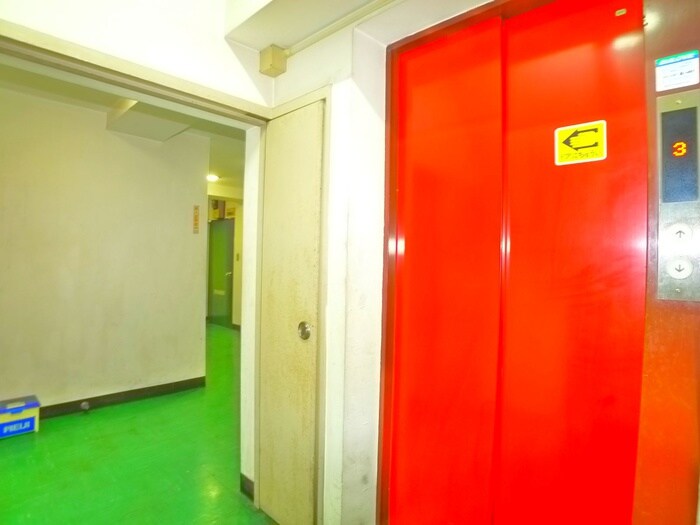 宇田川ビルの物件外観写真