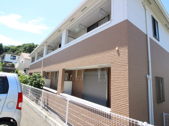 ド・マーニの物件外観写真