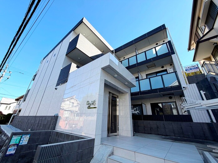 プレール・ドゥーク横浜杉田の物件外観写真
