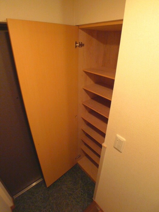 ロイヤルヒルズ浦和の物件内観写真