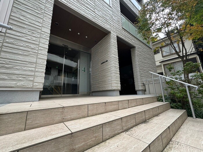 Ambiera早稲田の物件外観写真