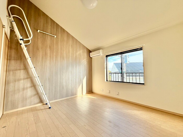 Ｌｕｎａｒｉｓ　Ｅｂｉｎａの物件内観写真