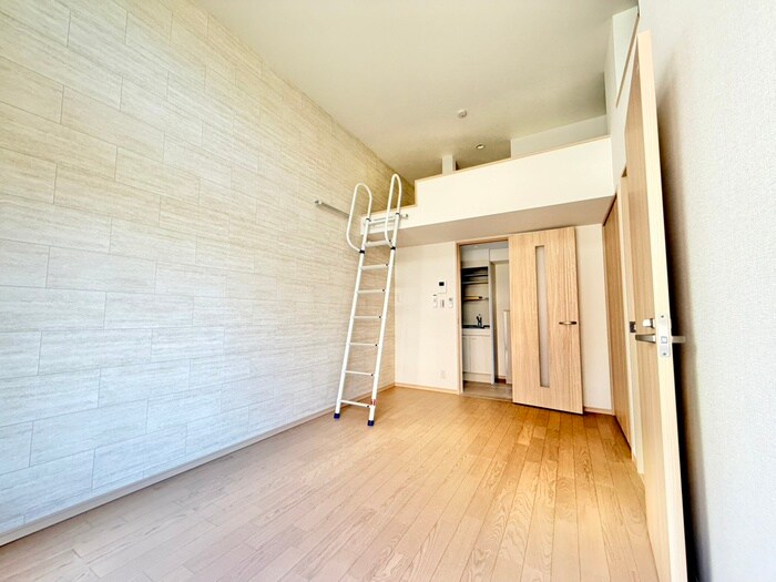 Ｌｕｎａｒｉｓ　Ｅｂｉｎａの物件内観写真