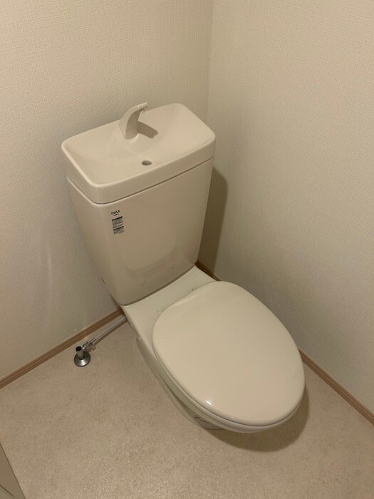 Ｌｕｎａｒｉｓ　Ｅｂｉｎａの物件内観写真