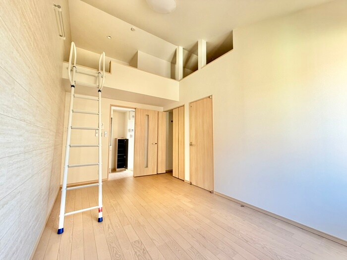 Ｌｕｎａｒｉｓ　Ｅｂｉｎａの物件内観写真