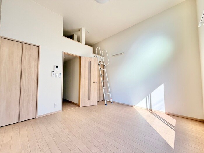 Ｌｕｎａｒｉｓ　Ｅｂｉｎａの物件内観写真