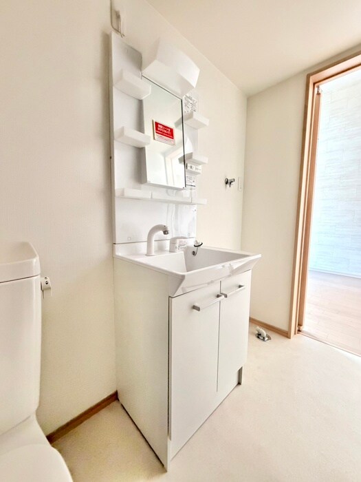 Ｌｕｎａｒｉｓ　Ｅｂｉｎａの物件内観写真