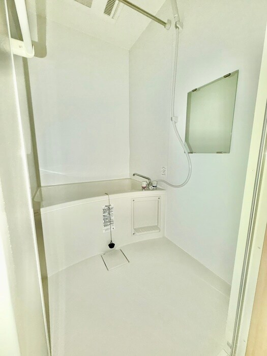 Ｌｕｎａｒｉｓ　Ｅｂｉｎａの物件内観写真