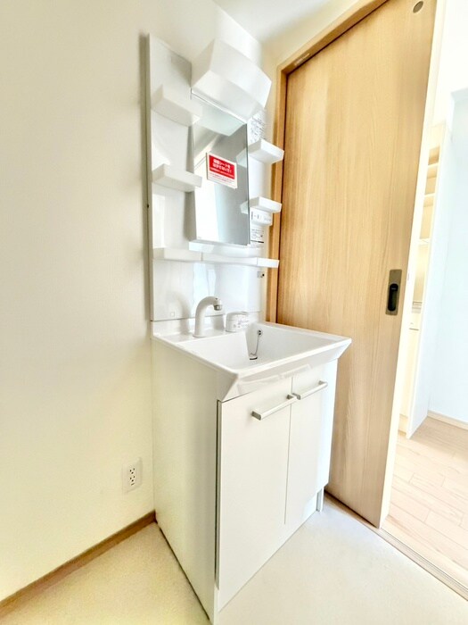 Ｌｕｎａｒｉｓ　Ｅｂｉｎａの物件内観写真