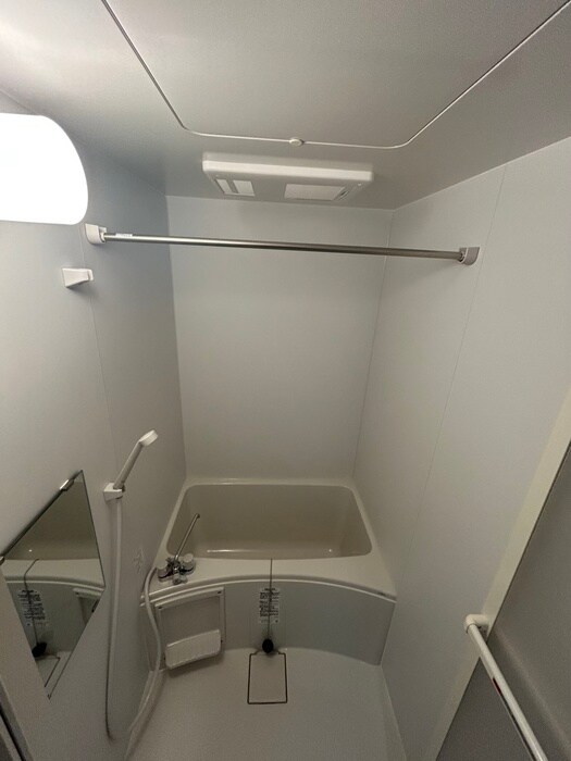 Ｌｕｎａｒｉｓ　Ｅｂｉｎａの物件内観写真