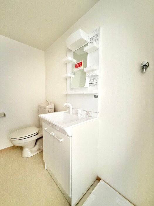 Ｌｕｎａｒｉｓ　Ｅｂｉｎａの物件内観写真