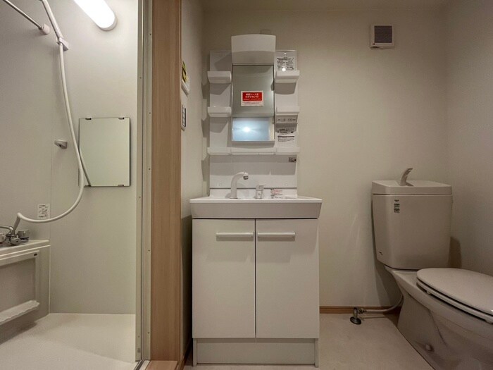 Ｌｕｎａｒｉｓ　Ｅｂｉｎａの物件内観写真