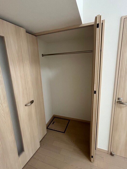 Ｌｕｎａｒｉｓ　Ｅｂｉｎａの物件内観写真