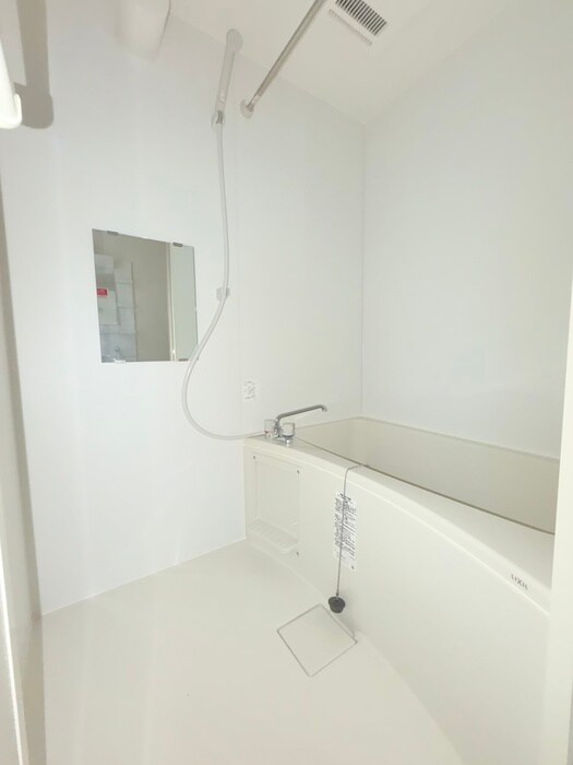 Ｌｕｎａｒｉｓ　Ｅｂｉｎａの物件内観写真